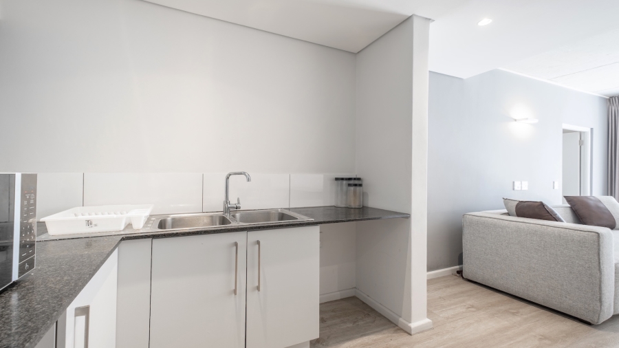 To Let 1 Bedroom Property for Rent in Woodstock Western Cape